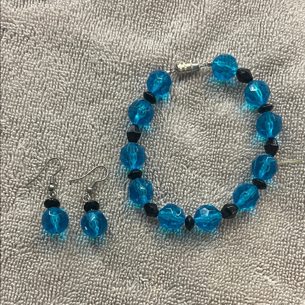Blue and Black Beaded Jewelry Set